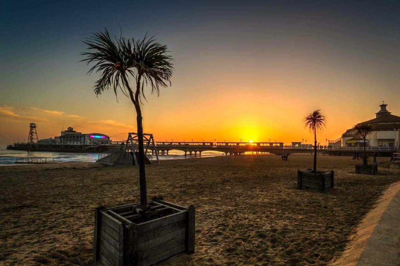 Lovely Apartment, One Minute From Bournemouth Beach And Town. 외부 사진
